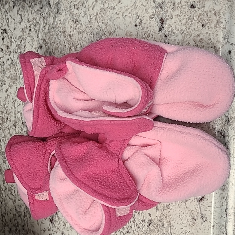 2 sets of Lovable Friends toddler slippers 3T